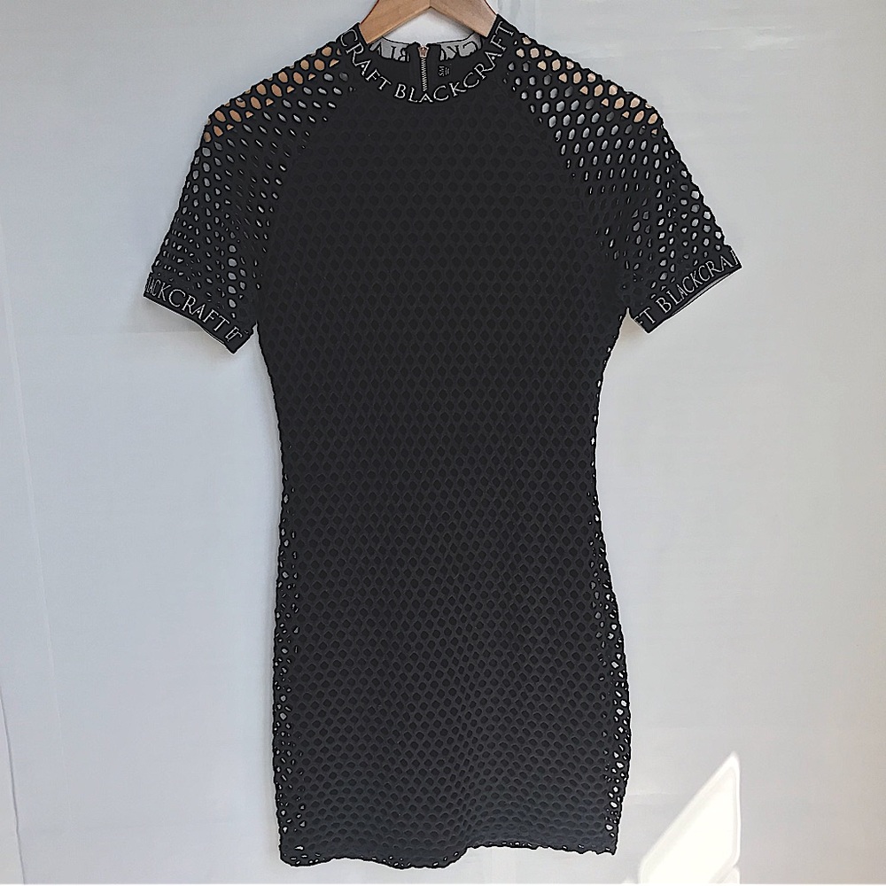 Black craft for HOT TOPIC dress